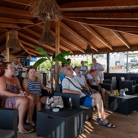 Hotel Kompleks Joni Sarandë Exteriör bild