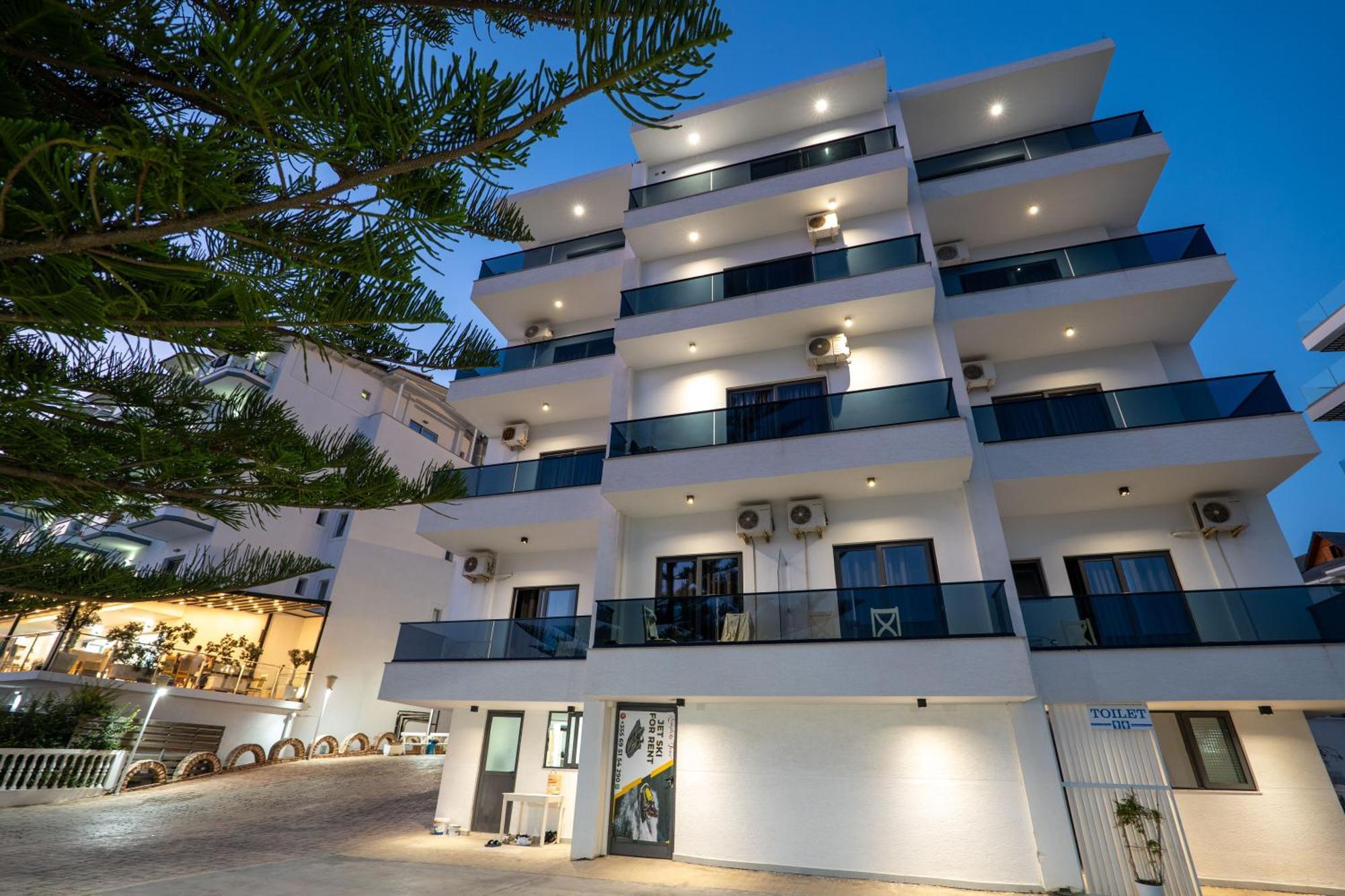 Hotel Kompleks Joni Sarandë Exteriör bild