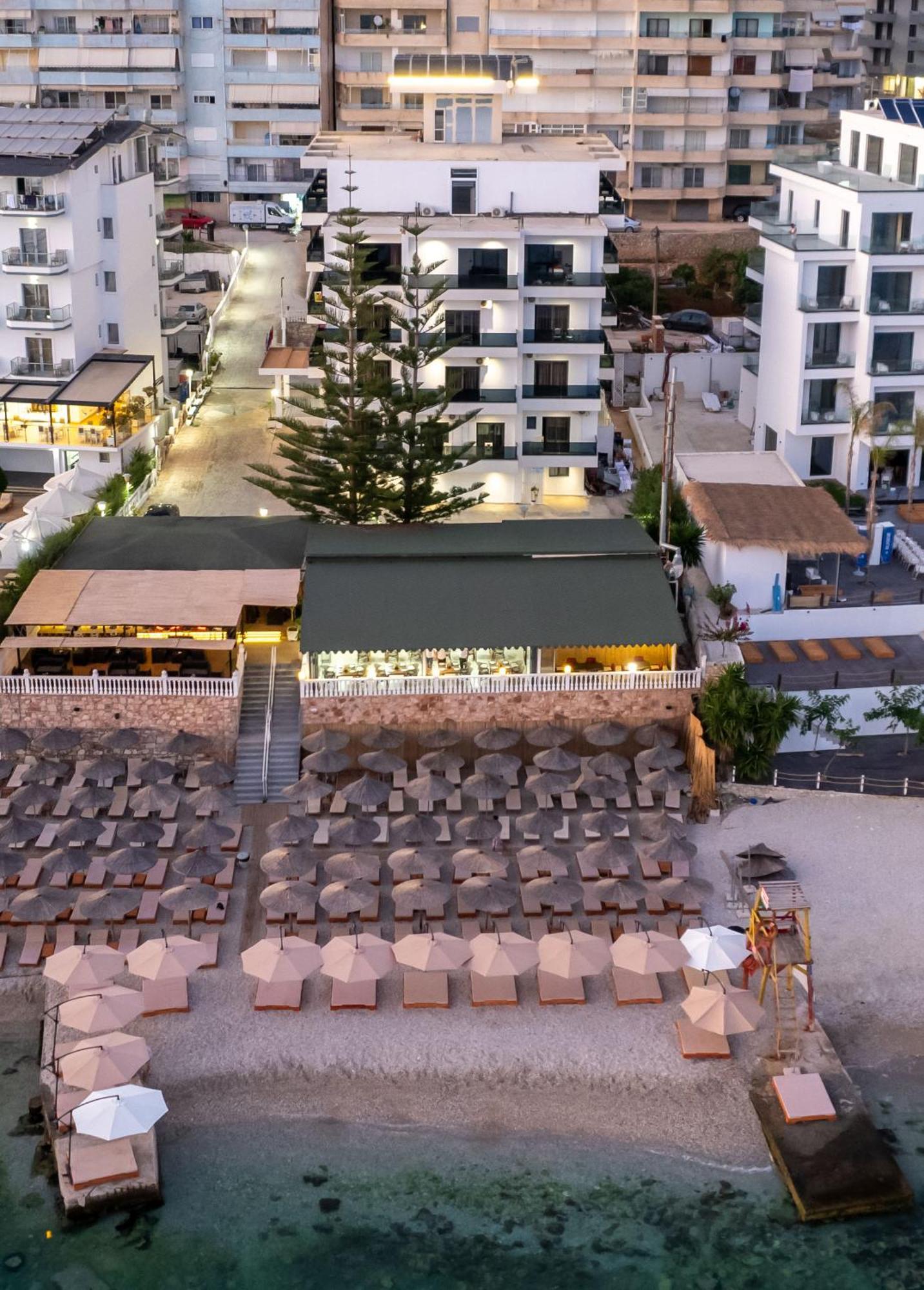 Hotel Kompleks Joni Sarandë Exteriör bild